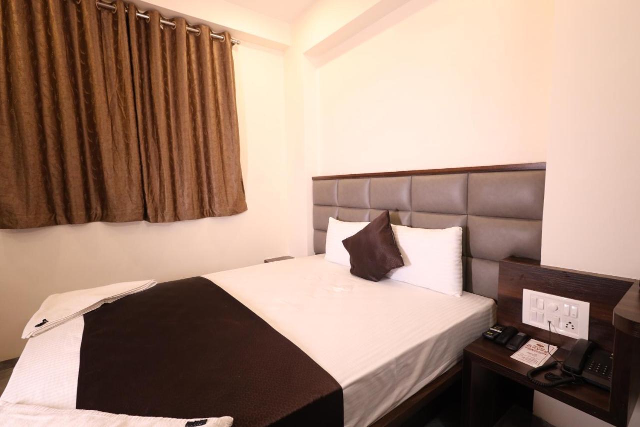 R K Residency Mahape Hotel Nova Bombaim Exterior foto