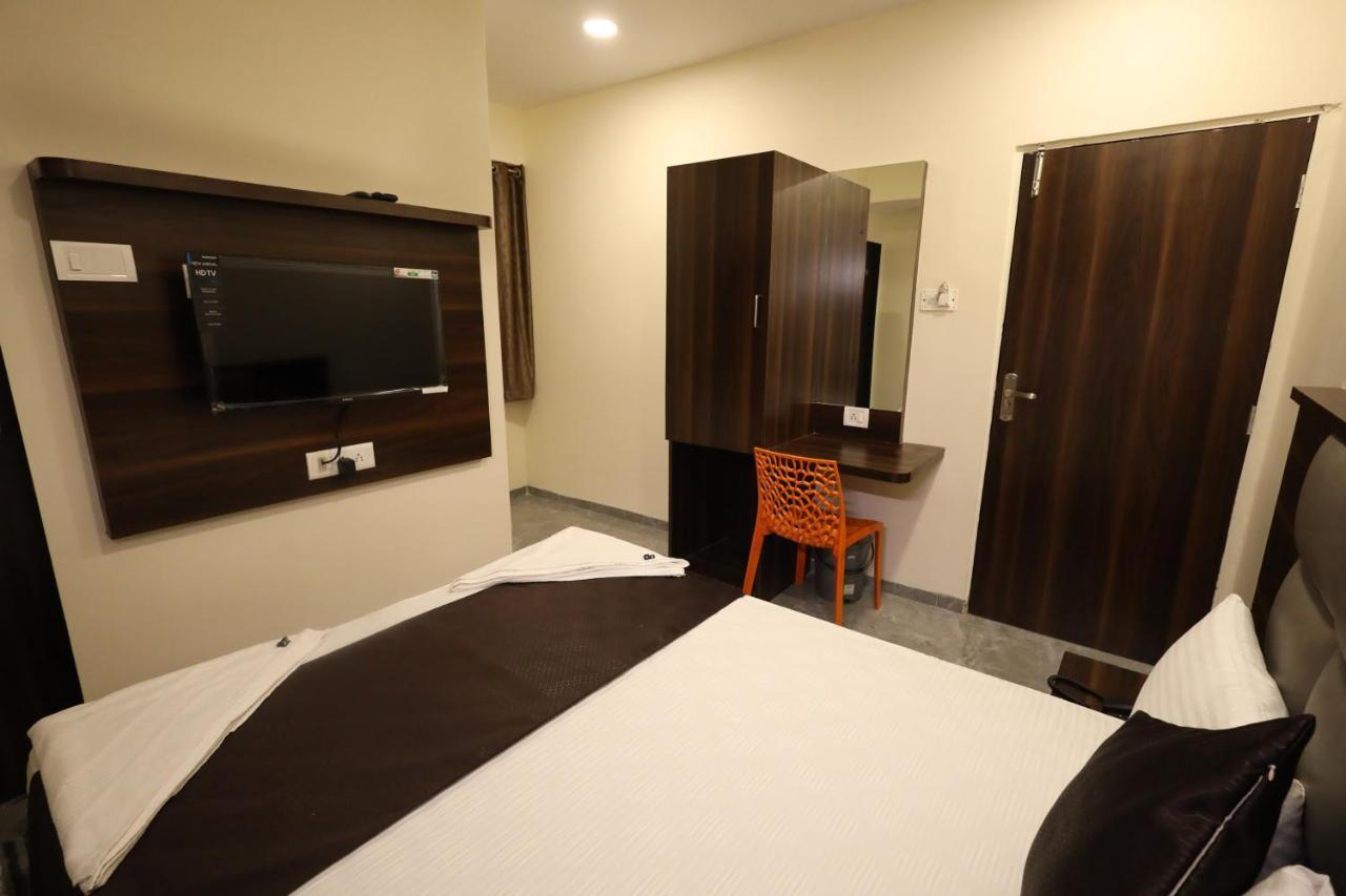 R K Residency Mahape Hotel Nova Bombaim Exterior foto